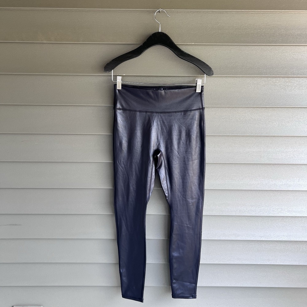 Fabletics Women's Black Motion365+ Shine High-Waisted Leggings Size M NWT